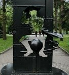 Памятник Барону Мюнхгаузену