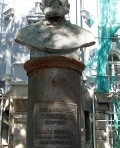 Памятник первому жителю Якову Семенову