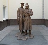 Памятник Глебу Жеглову и Володе Шарапову