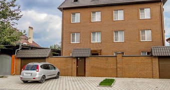 Smart People Eco Hotel