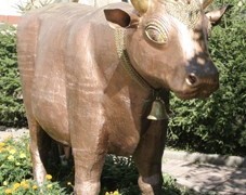 Памятник корове