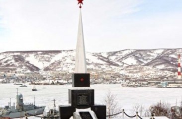 Памятник Петру Ильичеву - герою Советского Союза
