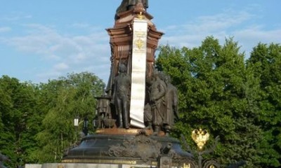 Памятник Екатерине II (второе название Екатерине Великой)