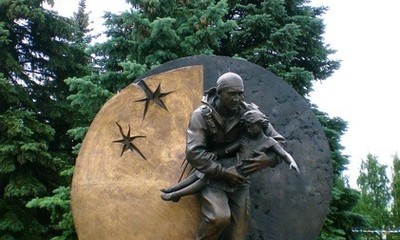 Памятник подполковнику ФСБ Д.А. Разумовскому