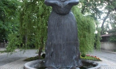 Памятник Одесса-мама