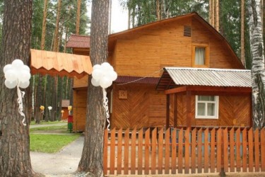 Лесной отель Лагуна